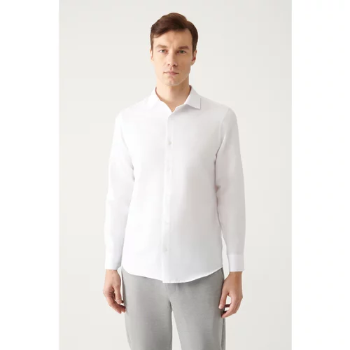 Avva Men's White Easy-to-Iron Classic Collar Embossed Cotton Slim Fit Slim Fit Shirt