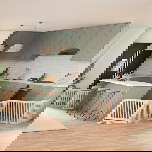 vidaXL Ograda za pse z vrati zložljiva 12 panelov 960 cm topolovina Cene