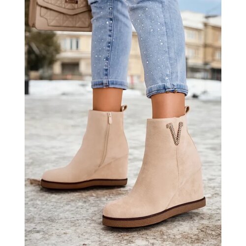 Resti Nerias women's boots on heels Cene