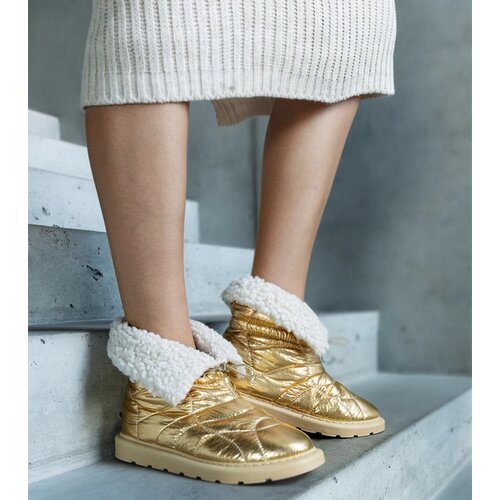 Gemre Golden insulated snow boots with a drawstring Caellita Cene