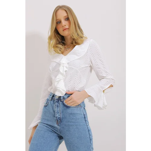 Trend Alaçatı Stili Women's White Long Sleeve V Neck Jacquard Frilly Blouse