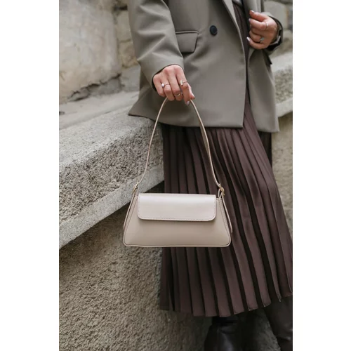 Madamra Beige Women's Simple Design Clamshell Handbag