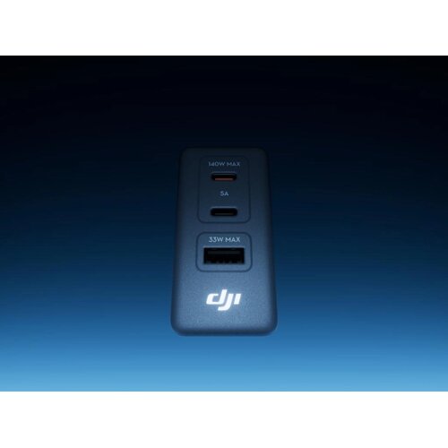 Dji Punjac Power 140W GaN Charger (EU) Slike