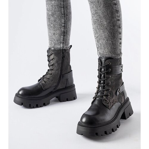 Gemre Black insulated boots with protector Norwalk Cene