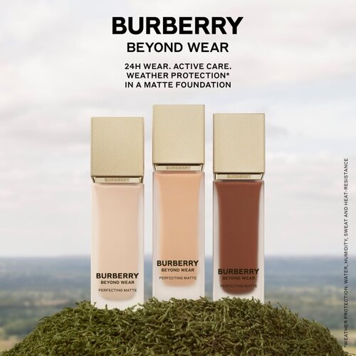 Burberry Beyond Wear Perfecting Matte Foundation tekoči puder z mat fini&amp;scaron;em odtenek Medium Deep Neutral 100 30 ml Slike