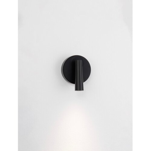 Nova Luce Mat črno aluminijasto LED točkovno svetilo z upogljivo konstrukcijo 7x10 cm Tico &amp;ndash; Slike