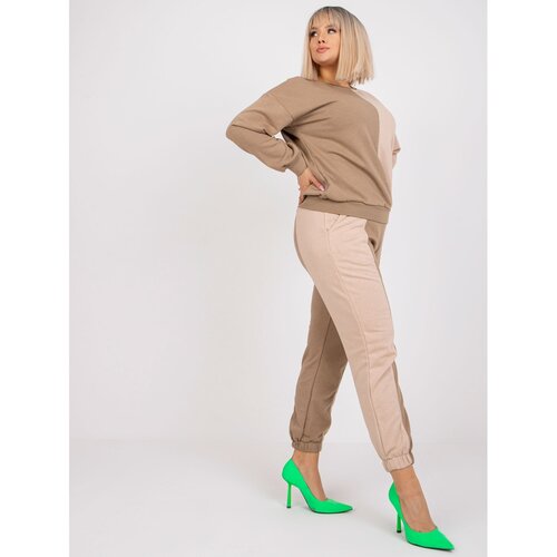 Fashion Hunters Plus size beige tracksuit set with Amishi pants Slike