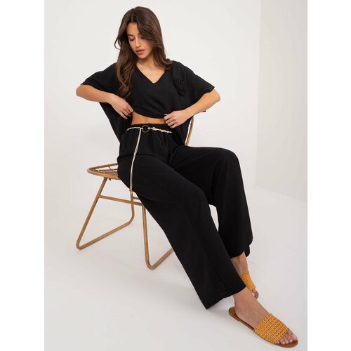 Fashion Hunters Black fabric trousers with straight legs Slike