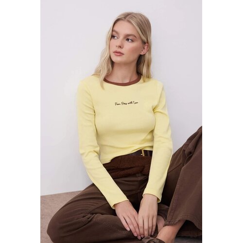 TRENDYOLMILLA Ženska majica TWOAW26TS00019, Žuta Cene