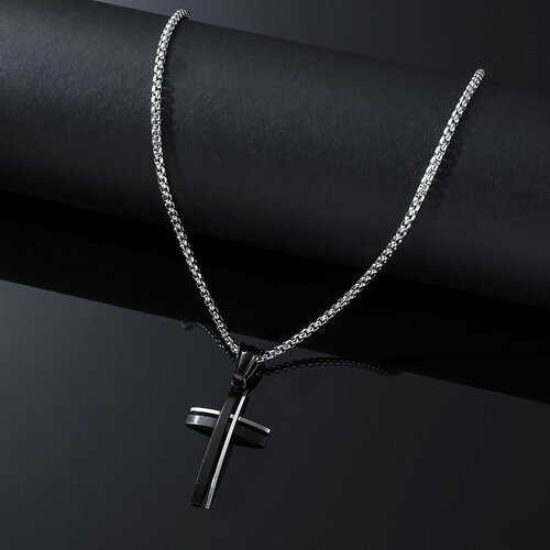  Mo&scaron;ka Verižica black cross Cene