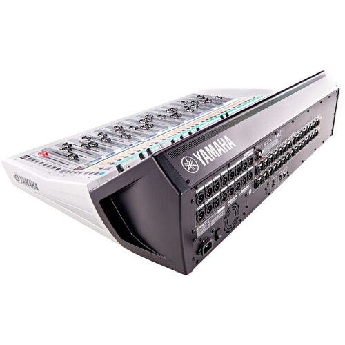 Yamaha TF5 Digitalna me&amp;scaron;alna miza, 32 kanalna - - Audio-Kondric Slike