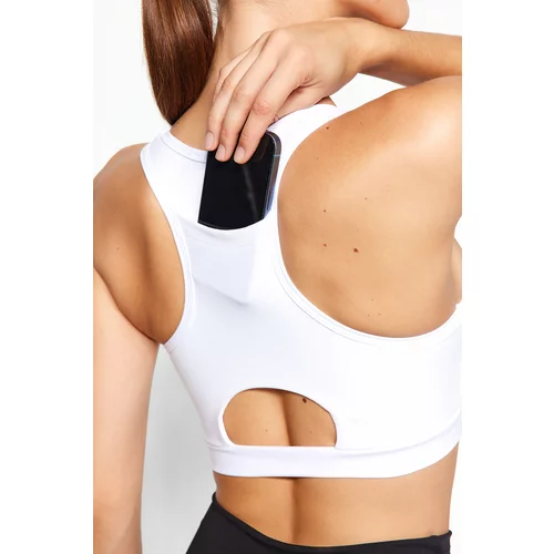 Trendyol White Medium Support/Shaping Sports Bra with Pocket Detail at the back