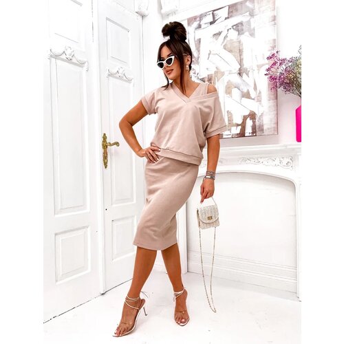Resti Women&amp;#039;s set with a top that reveals and a knee-length dress Slike