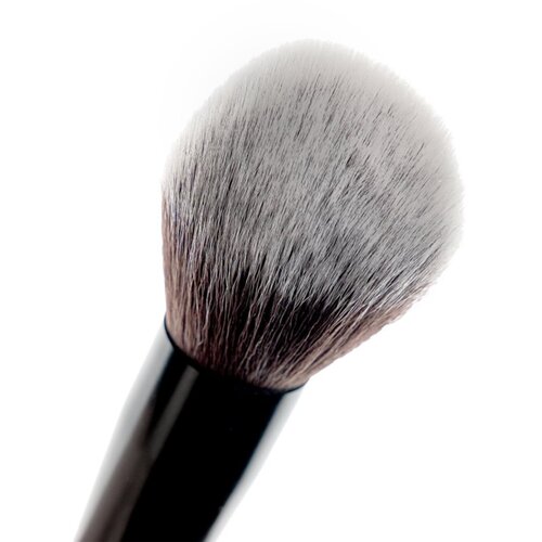 Brushworks Bronzer Brush čopič za bronzer vrsta NO. 10 1 kos Slike
