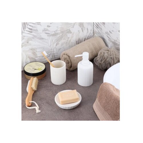 Tendance ča&amp;scaron;a pruge 9,5X7Cm poliresin bela 61103100 Slike