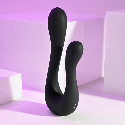 Playboy The Swan Black Cene