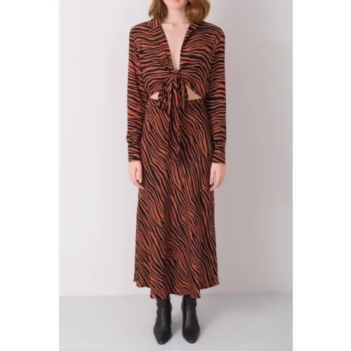 Fashionhunters BSL brown and black maxi dress