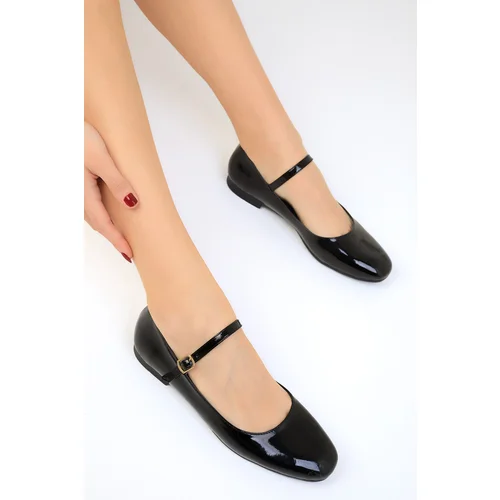 Soho Black Patent Leather Women's Flats 18896