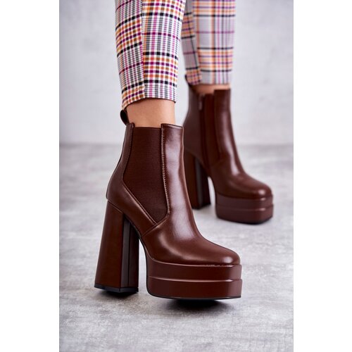 Boto Women's Leather Boots On A Massive Heel Brown Jones Cene