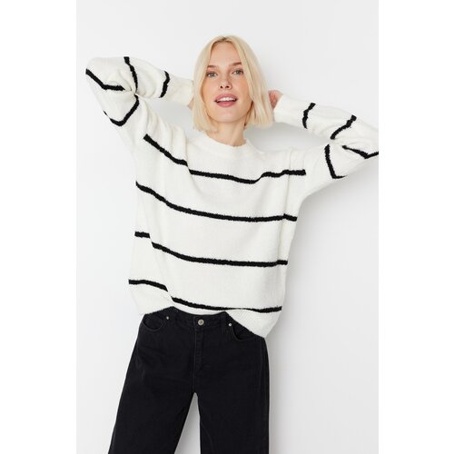 Trendyol Sweater - Ecru - Regular fit Slike