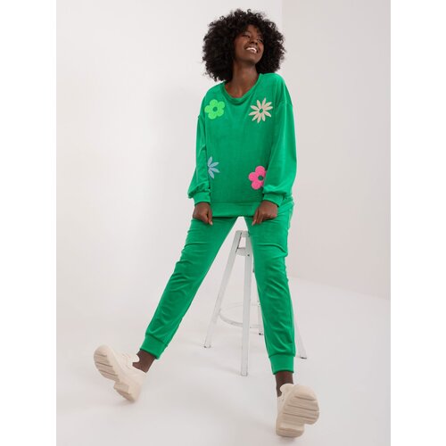 Fashion Hunters Green two-piece women&amp;#039;s set made of velvet Slike