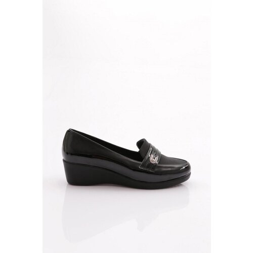 DGN 23082 Women's Comfort Shoes with Stripes on the Front Cene