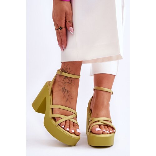Kesi Fashionable high heel sandals with belts lime Shemira Cene