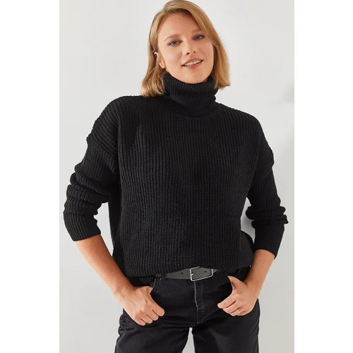 Bianco Lucci Women's Thessaloniki Sweater