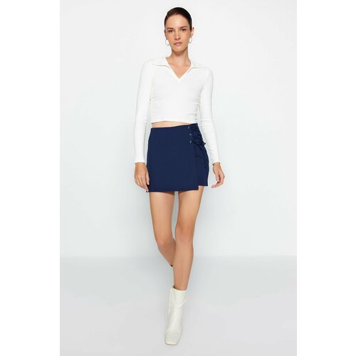 Trendyol Navy Blue Lace-Up and Eyelet Detail Woven Shorts Skirt Slike