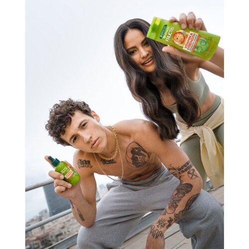 Garnier fructis vitamin &amp;amp; strength reinforcing shampoo &amp;scaron;ampon za oslabljene lase proti izpadanju las 250 ml za ženske Slike