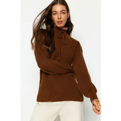 Trendyol Brown Soft-Texture Contrast Knitwear Sweater