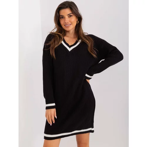 Fashion Hunters Black knitted dress with neckline