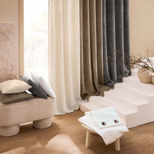 Douceur d int&amp;eacute;rieur Okrasna blazina iz &amp;scaron;enilje 45x45 cm Leo &amp;ndash; Slike