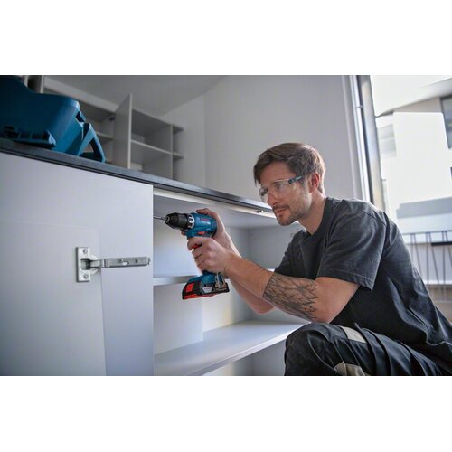 Bosch komplet od 3 alata od 18 v: gsr 18V-45 + gbh 18V-22 + gws 18V-8 + gba 2.0 ah + gba 4.0 ah + gal 18V-40 + torba 0615A50061 Slike