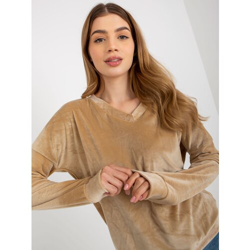 Fashion Hunters Beige velour hoodie with neckline Slike