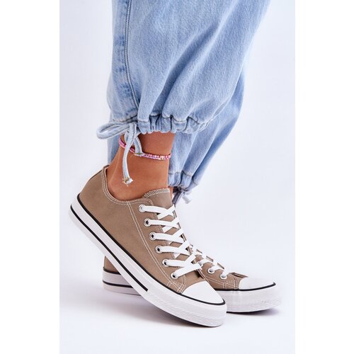Kesi Classic low women's sneakers beige Vegas Cene