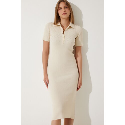  Women's Cream Polo Collar Summer Knitwear Dress Cene