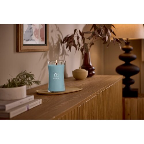 WoodWick Cedarwood &amp;amp; Ocean Moss mirisna svijeća s drvenim fitiljem 610 g Slike