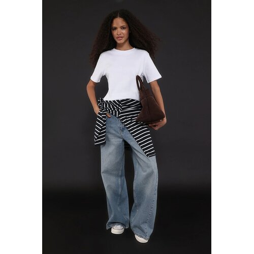 TRENDYOLMILLA Ženska majica TWOSS25TS00002, Bela Cene