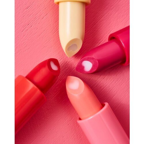 Essence Heart Core Fruity Lip Balm negovalen balzam za ustnice 3 g odtenek 03 Wild Watermelon Slike