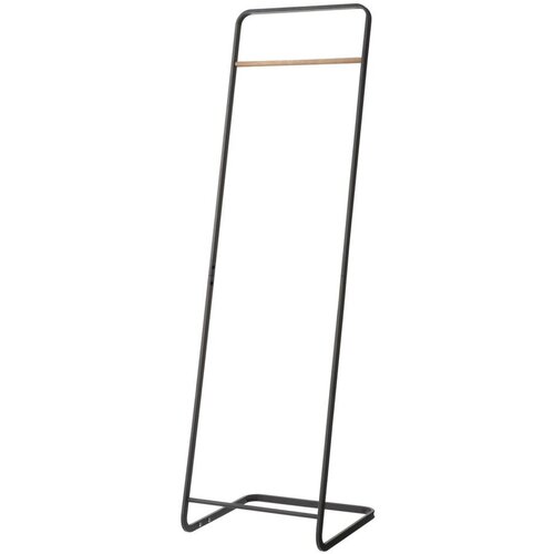 YAMAZAKI Crni metalni stalak za odjeću Tower &amp;ndash; Slike