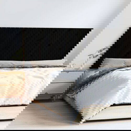 VidaXL Zidno uzglavlje crni 147x3x60 cm od masivne borovine Slike