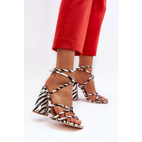 FG2 Trendy High-Heeled Sandals Black and White Josette Slike