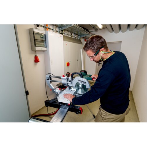 Metabo KGSV 254 MC Elektricna žaga za na rezanje zarezo Slike