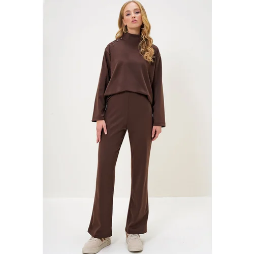 Trend Alaçatı Stili Women's Brown Stand Collar Snap Blouse and Trouser Set