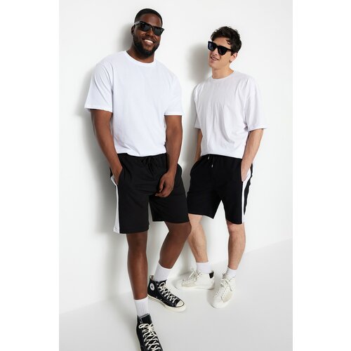 Trendyol Plus Size Shorts & Bermuda - Black - Normal Waist Slike