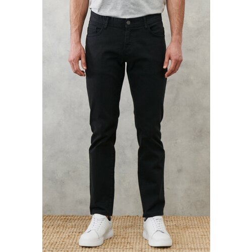 ALTINYILDIZ CLASSICS Men's Black 360-Degree Stretchy Comfortable Slim Fit Slim-fit Trousers. Cene