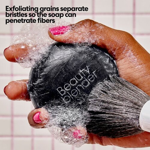 Beautyblender Tool Scrub Charcoal Sredstvo za či&amp;scaron;ćenje spužvica i četkica za &amp;scaron;minkanje 150 g Slike