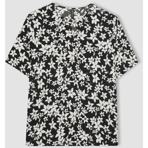 Defacto Regular Fit Crew Neck Floral Short Sleeve T-Shirt