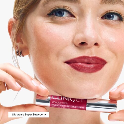 Clinique Chubby Stick&amp;trade; Moisturizing Lip Colour Balm Reform vlažilna &amp;scaron;minka odtenek Super Strawberry 3 g Slike
